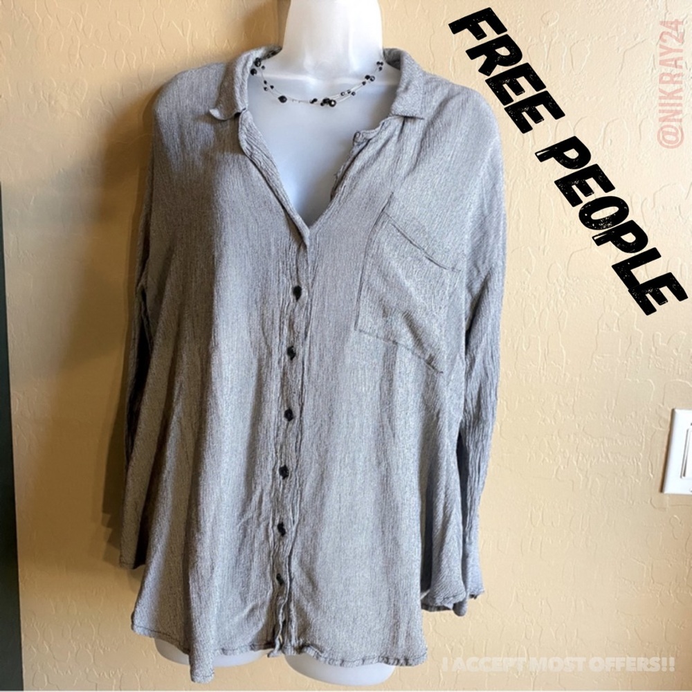Anthropology Free People Small long sleeved flowing button down top striped